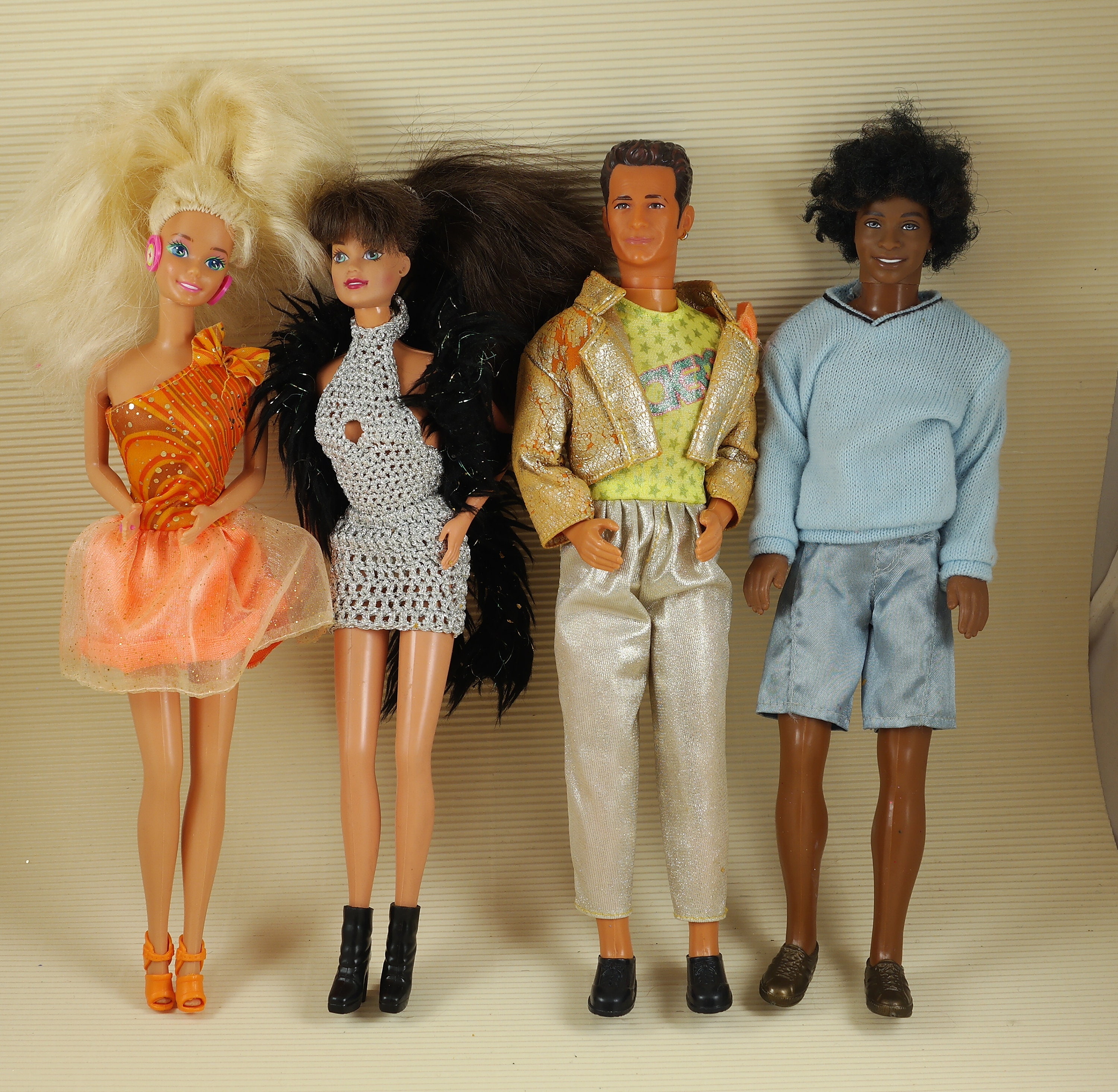 Onrechtvaardig val taart Vintage oude stijlvolle poppen Barbie Ken kies een pop - Etsy Nederland