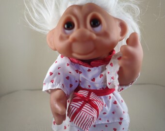 Muñeca troll vintage de Thomas Dam, auténtica, de pelo blanco, vestida, fabricada en Dinamarca en la década de 1977