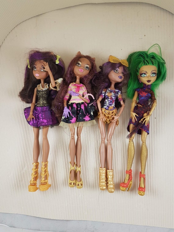 Monster High Clawdeen Wolf Pet Dog Core Doll 2 Playset