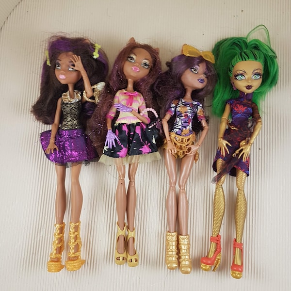 Poupées originales Monster High habillées d'accessoires à collectionner Jinafire/Clawdeen, choisissez une poupée