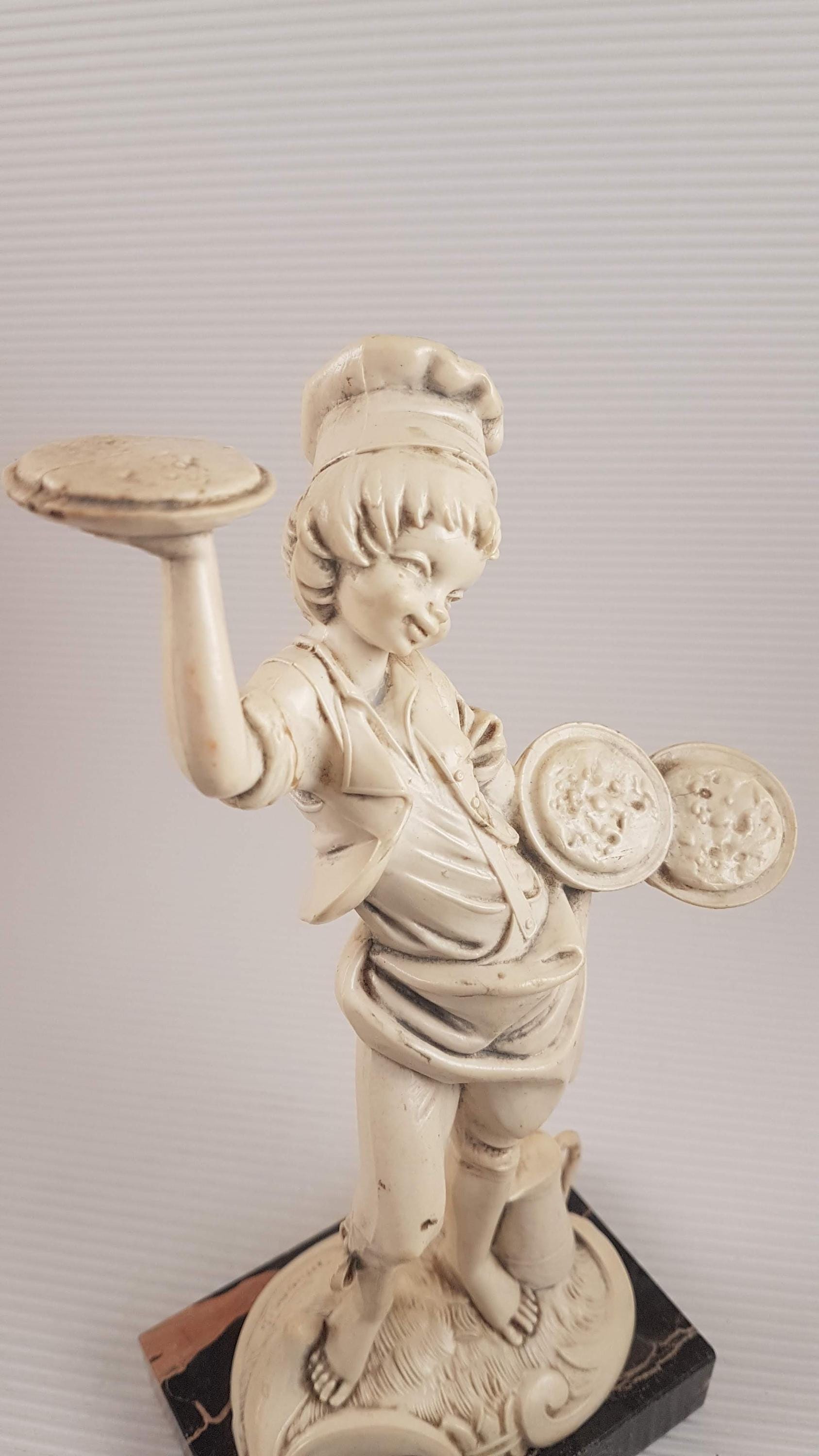ヴィンテージ イタリア製 露天商 少年 置物 硬質樹脂製 - Etsy 日本