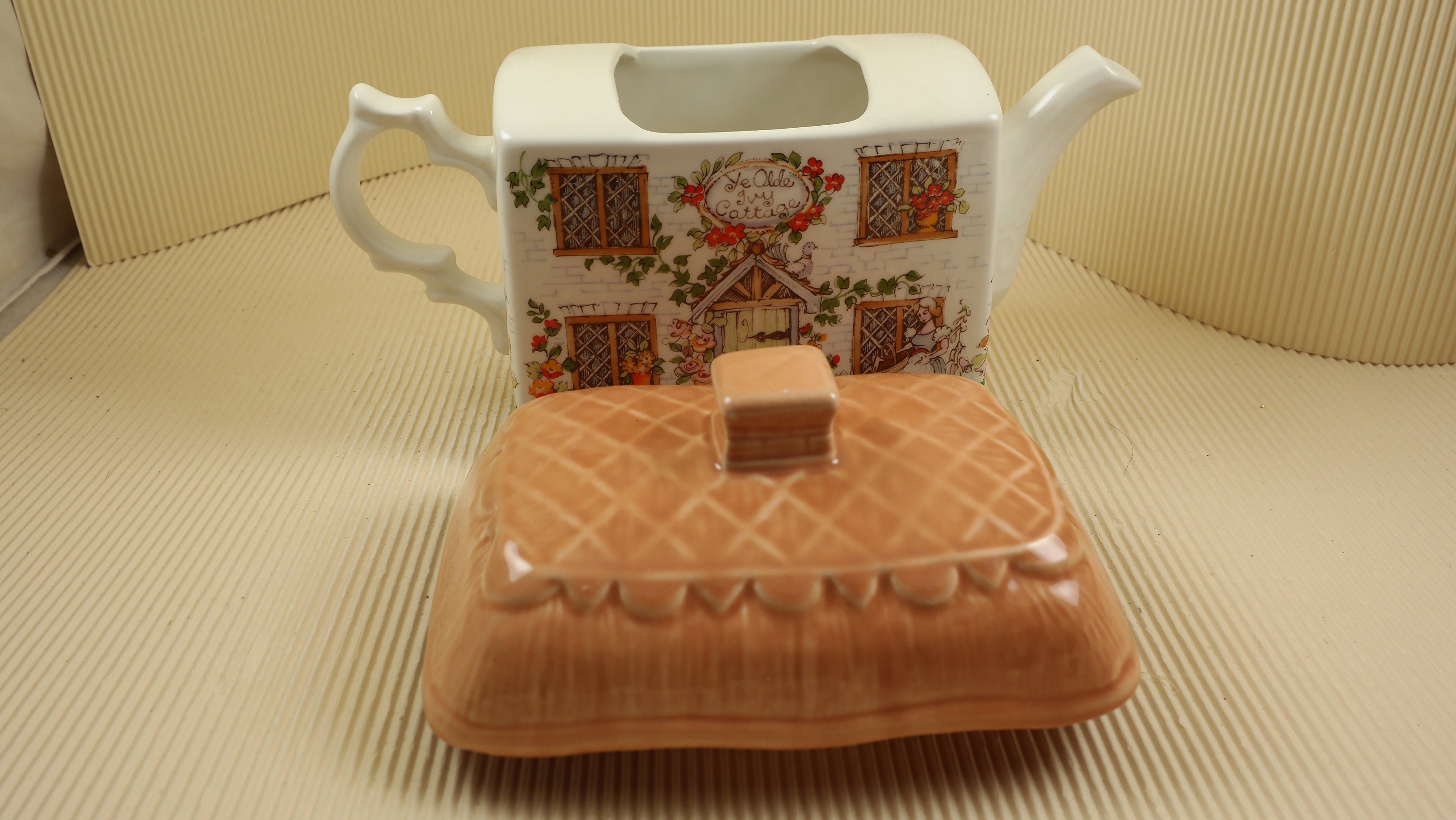 Vintage Sadler Porcelain Teapot Farm Cottage Design Etsy