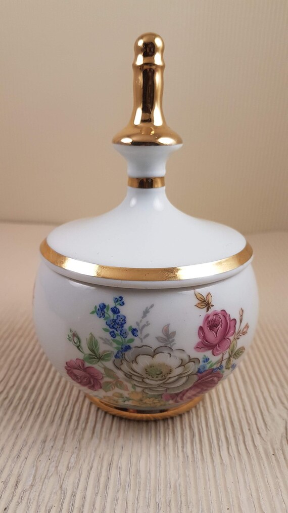 ヴィンテージ サンボ 陶器 蓋付き皿：花柄、スペイン製 - Etsy 日本