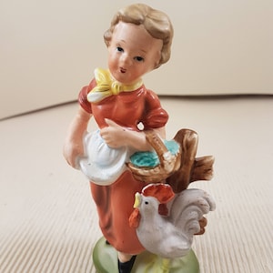 Vintage Porzellan Figur Mädchen mit Hahn alte Figur