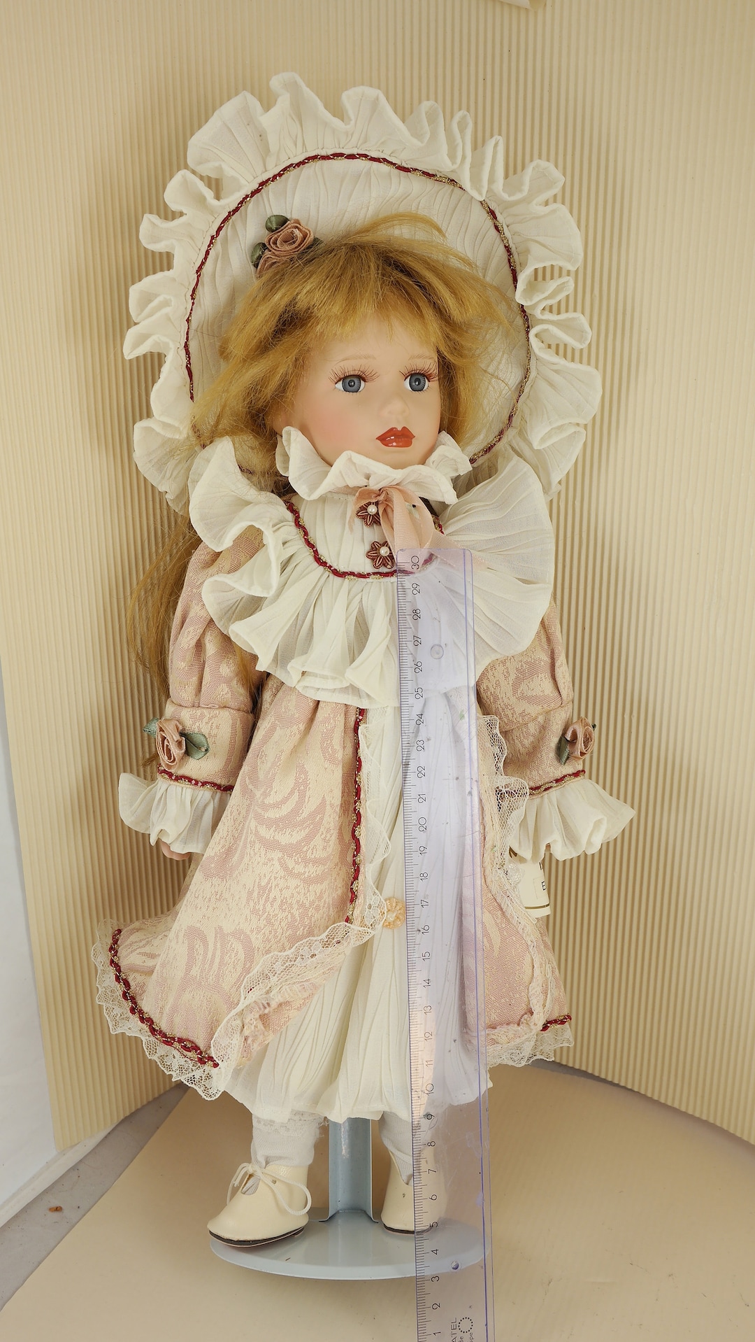 Cute vintage outlet dolls