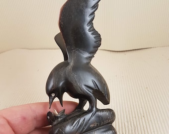 Escultura de cuerno tallado a mano - Figura de águila de cuerno de búfalo - Vintage