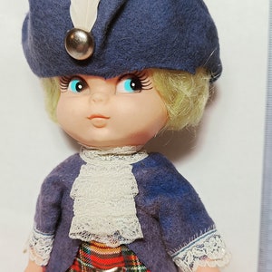 Muñeca de goma guardia irlandesa vintage