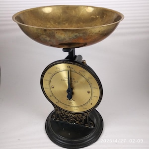 Vintage English SALTER FAMILY SCALE No. 46 / Retro Kitchen Balance Scale / Weighing Machine / Old Retro Scales / Stylish Home Decor