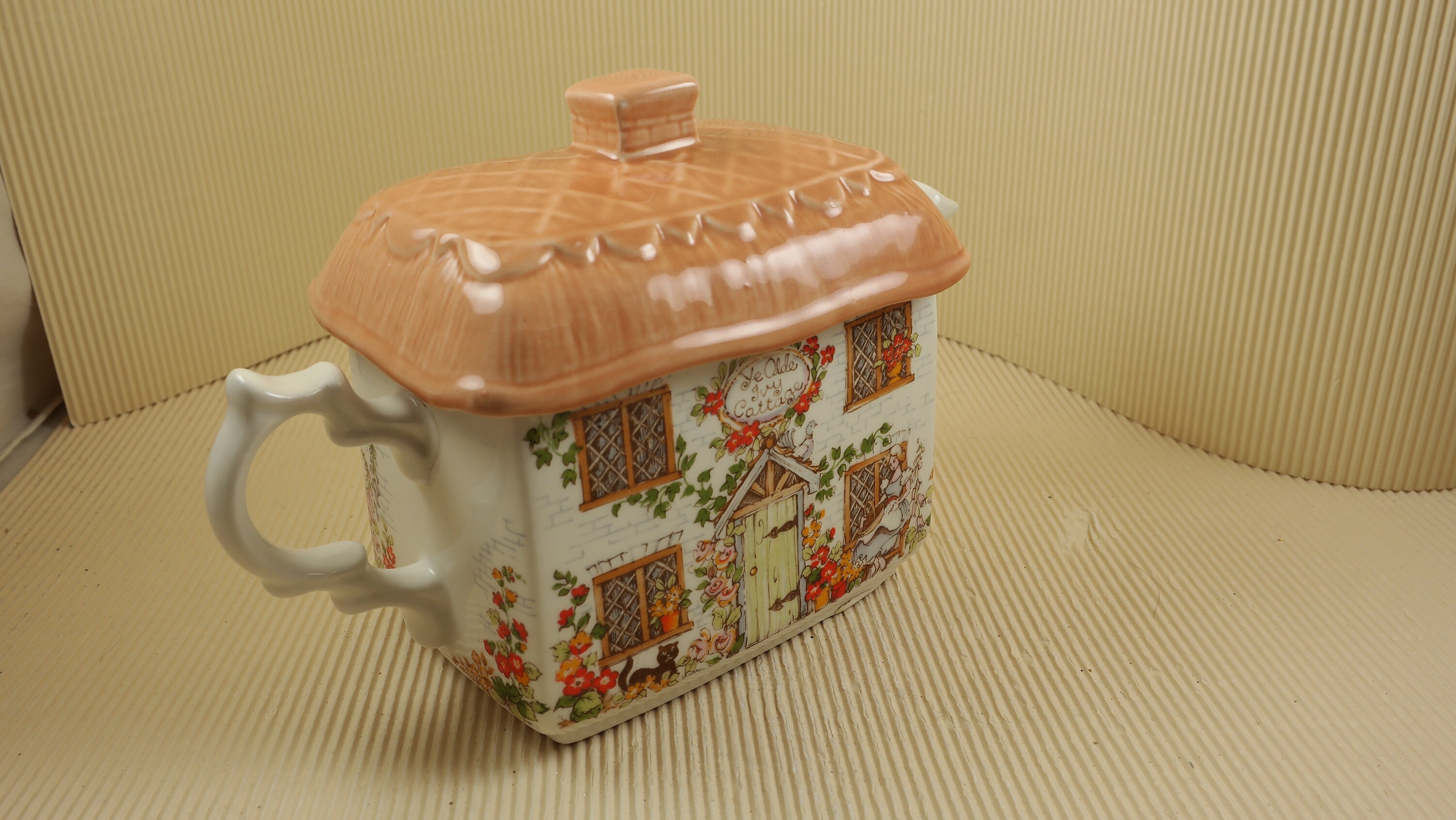 Vintage Sadler Porcelain Teapot Farm Cottage Design Etsy