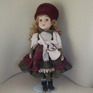 Vintage bisque porcelain doll collectible medium size Anne from green blond haired