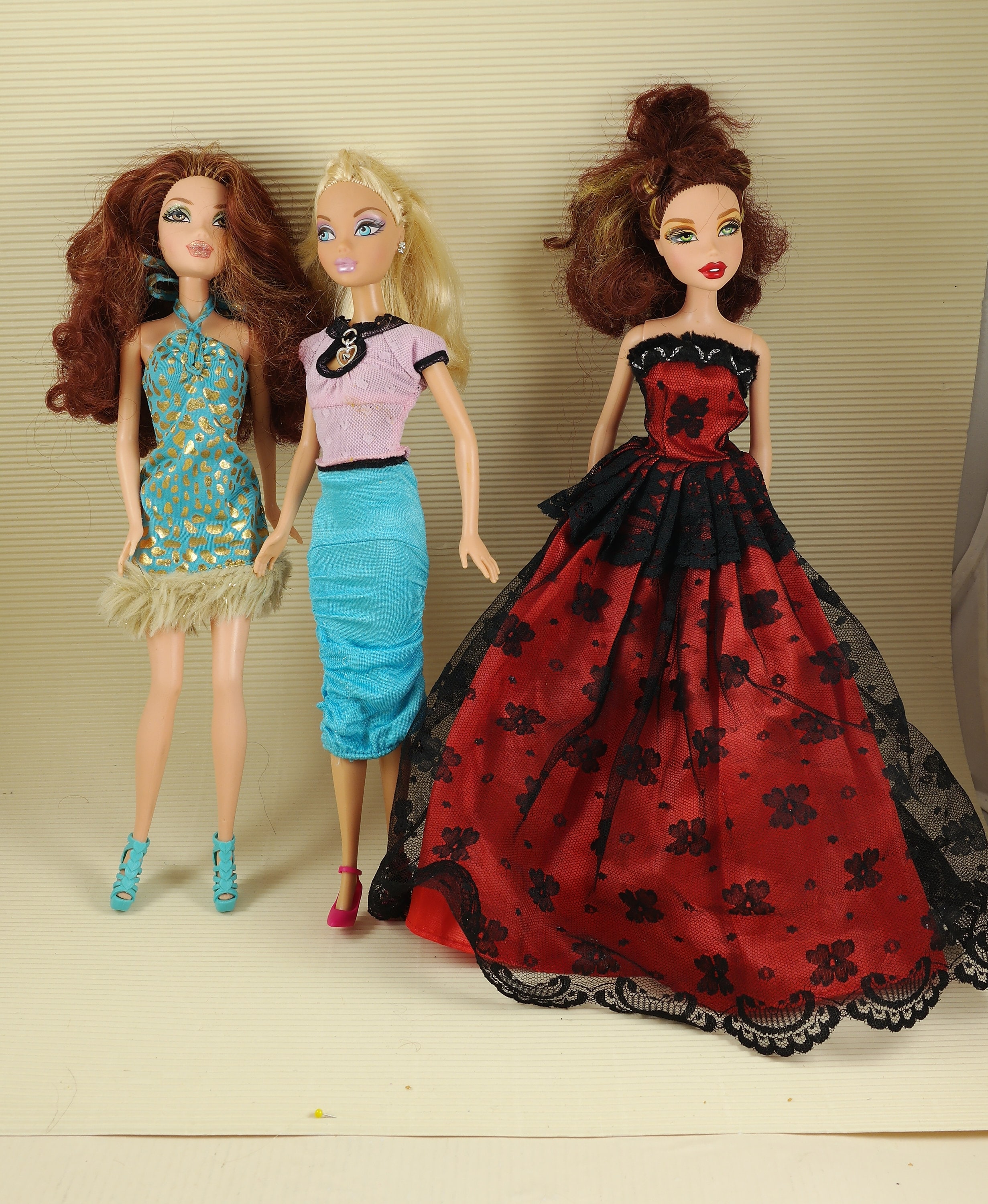 3 hauts My Scene, Barbie, vêtements My Scene, vêtements Barbie, vêtements  de rechange, vêtements pour poupées tendance, accessoires pour poupées,  Grèce -  France