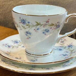 DUCHESS TRANQUILITY TRIO l Vintage Cup, Saucer & Tea Plate l Fine Bone China l Gilded Gold Rim l Demitasse 1950s l Priced per Trio
