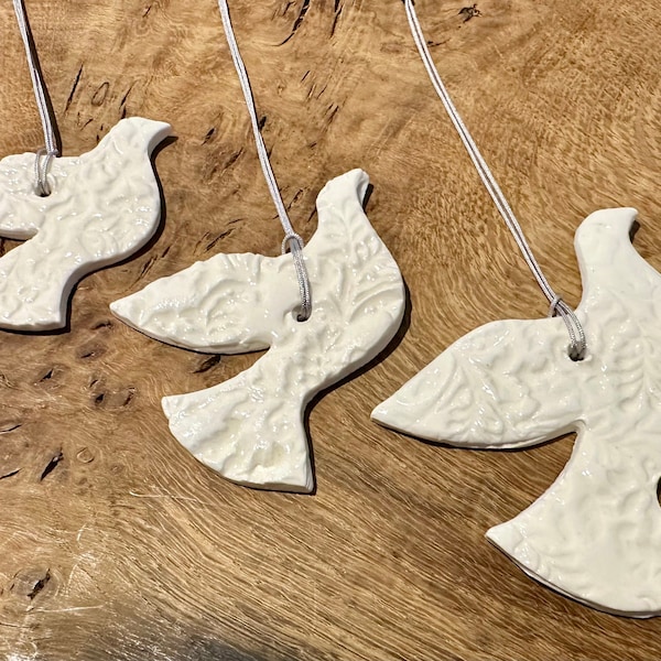 Porcelain white doves, peace doves, wedding decorations, wedding favours, pottery / china doves, turtle doves, olive branch. All Handmade.