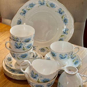 QUEEN ANNE TEASET Vintage Pieces Beautiful Blue Floral Cake Plate, Cups, Saucers, Tea/Side Plate Milk Jug & Sugar Bowl l Bone China l 1960s