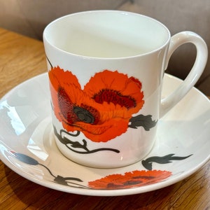 WEDGWOOD CORNPOPPY SUSIE Cooper Cup and Saucer l 1970s l Rare