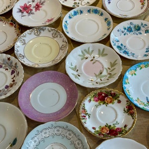 6/10 x PRETTY MISMATCHED VINTAGE Saucers or Tea / Side Plates l Mix & Match l Wedding l Crafting l Tea Party l Wall Display l Choose 6 or 10 zdjęcie 5