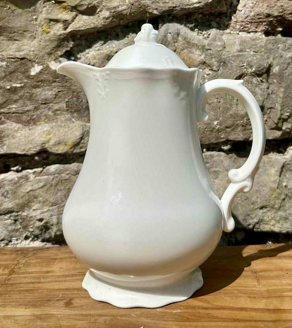 Hutschenreuther Maria Theresia Kaffeekanne, weißes Porzellan, Barockstil
