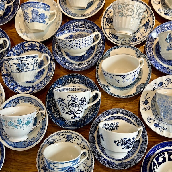 3/4/5 x Tazas de té y platillos vintage desparejados en azul l Mezcla y combina l Decoración chinoiserie l Azul libertad l Porcelana azul y blanca