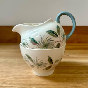 WEDGWOOD Vintage l Milk Jug / Creamer & Sugar Bowl  l Penshurst pattern, featuring floral motifs l Bone China