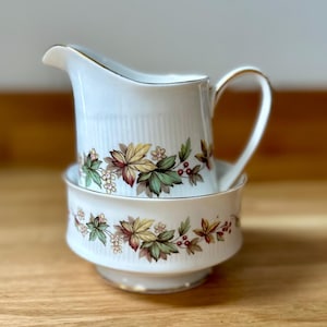 ROYAL STANDARD LYNDALE Vintage l Milk Jug / Creamer & Sugar Bowl l Bone China