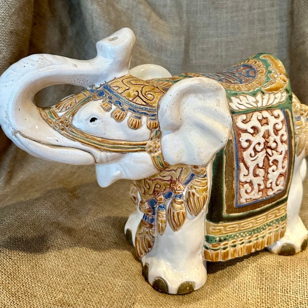 Vintage Indian Elephant Plant Stand Small Ornament Display Sideboard Piece