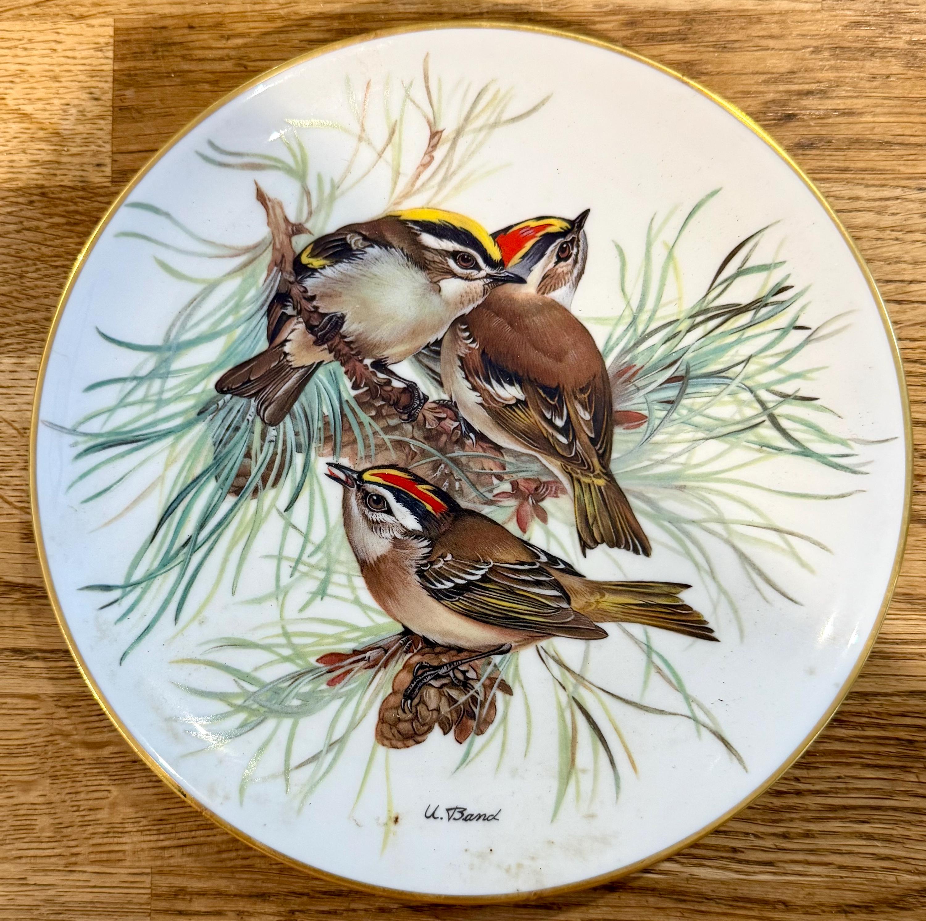 WORLD WILDLIFE Fund WWF Collector's Decorative Bird Plates, Wall