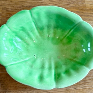 Vintage Green Leaf Dish, Vintage Green  China, Cabbage Leaf Ceramic Bowl l 18cm x 23cm x 5cm