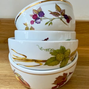 ROYAL WORCESTER EVESHAM Gold and Evesham Fine Porcelain l Oven to Tableware l 4 different types of bowls l Sold Individually