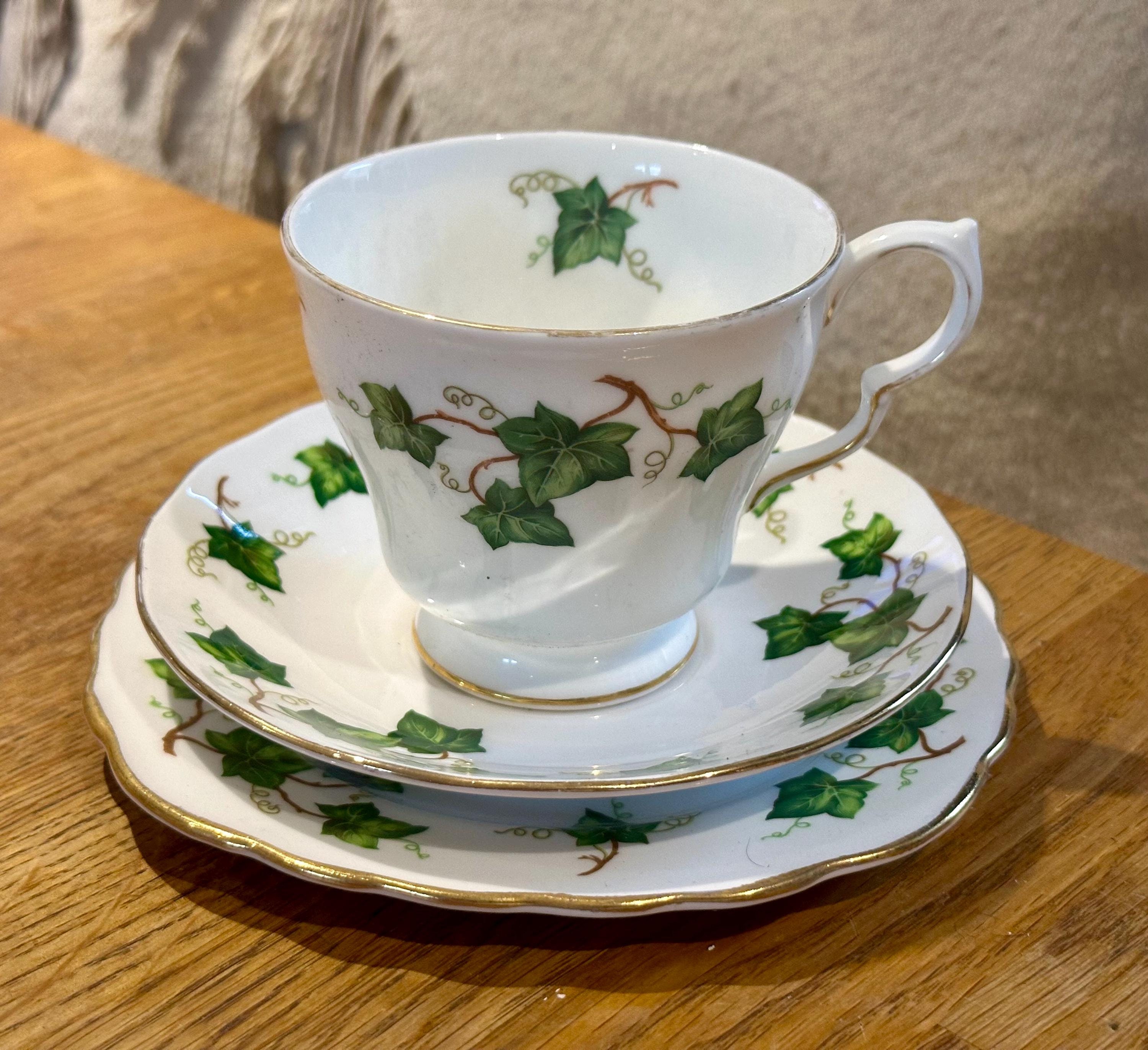 VINTAGE COLCLOUGH Ivy Leaf Stunning. Teacup, Saucer and Tea/ Side Plate Trio l Staffordshire l Green Trailing Ivy Design l Price per Trio