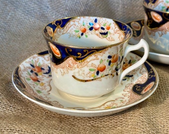 Antique Wood & Son's teacup and saucer in the pattern "Royal" 1907