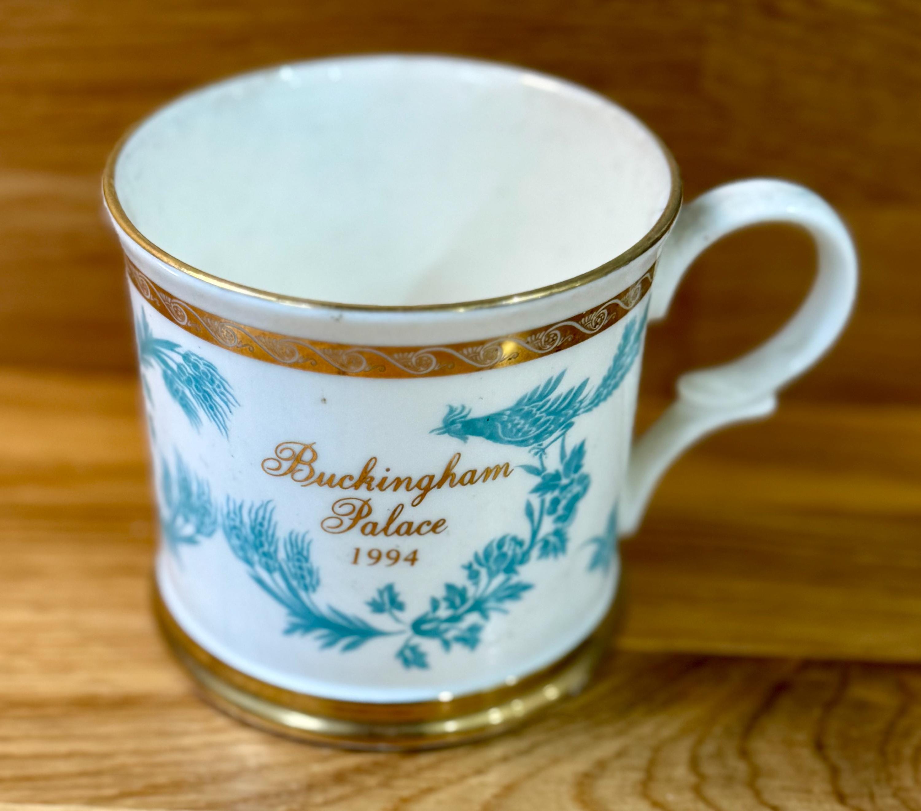 BUCKINGHAM PALACE Small Cup by the Royal Collection Trust L 1994 L