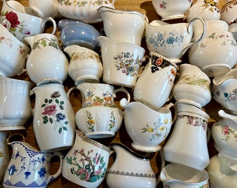 4/5/6 x PRETTY MISMATCHED VINTAGE Milk Jugs l Creamers l Mix & Match l Vintage Wedding l Crafting l Tea Party