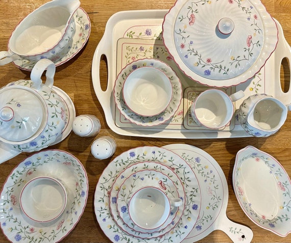 JOHNSON BROTHERS 食器セット 16点 未使用品 SUMMER CHINTZ CROCKERY by Johnson Brothers L Cups, Plates, Bowls