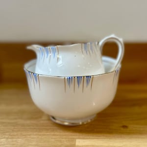 ROYAL ALBERT Vintage l Milk Jug / Creamer & Sugar Bowl l Art Deco l Bone China