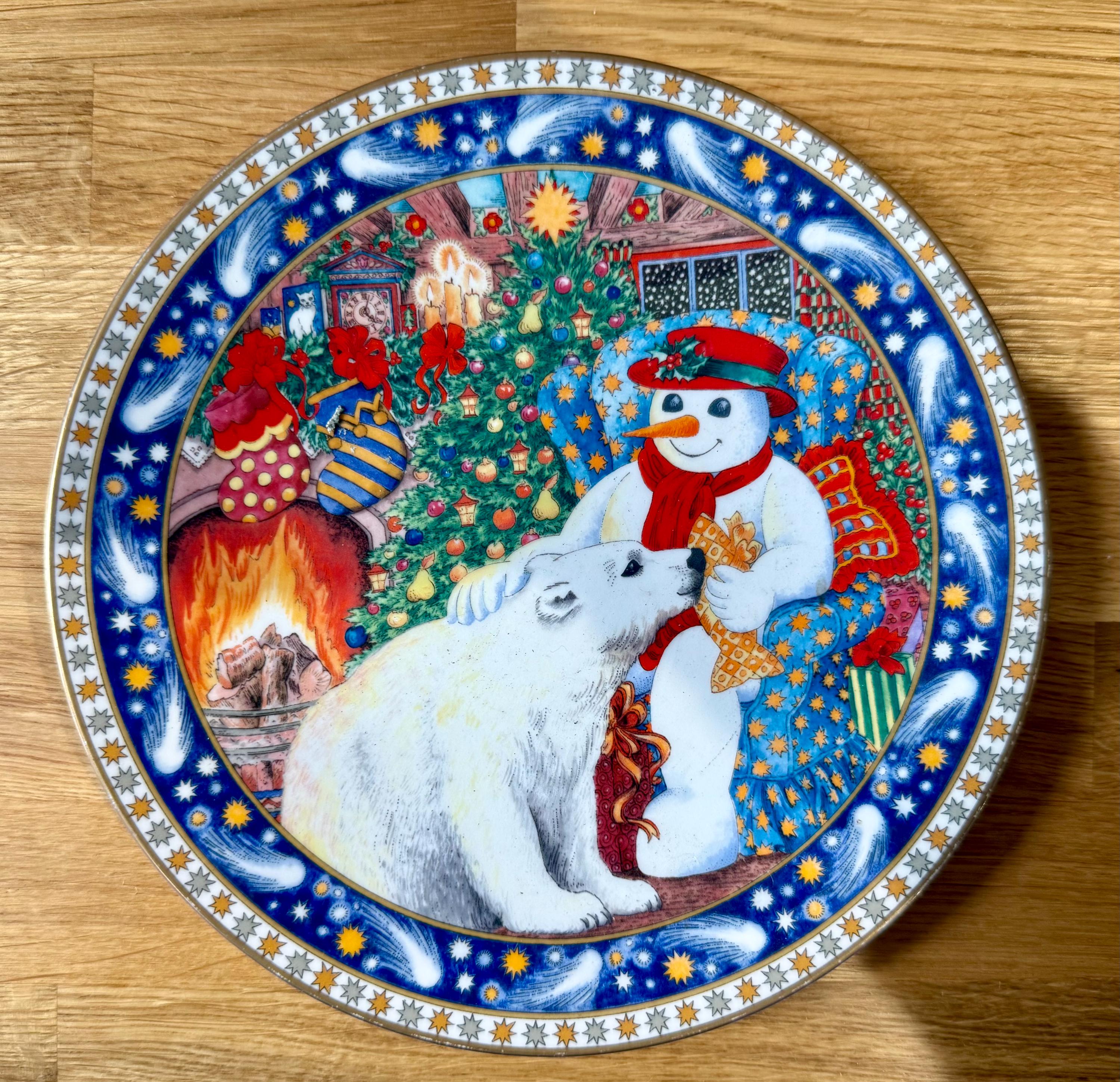 COLLECTORS PLATE Vintage A Gift for Christmas L Christmas Tales No