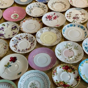 6/10 x PRETTY MISMATCHED VINTAGE Saucers or Tea / Side Plates l Mix & Match l Wedding l Crafting l Tea Party l Wall Display l Choose 6 or 10 6 Saucers