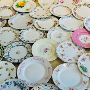 6/10 piattini o piattini da tè VINTAGE ABBASTANZA NON ABBINATI l Mix & Match l Matrimonio l Artigianato l Tea Party l Espositore da parete l Scegli 6 o 10