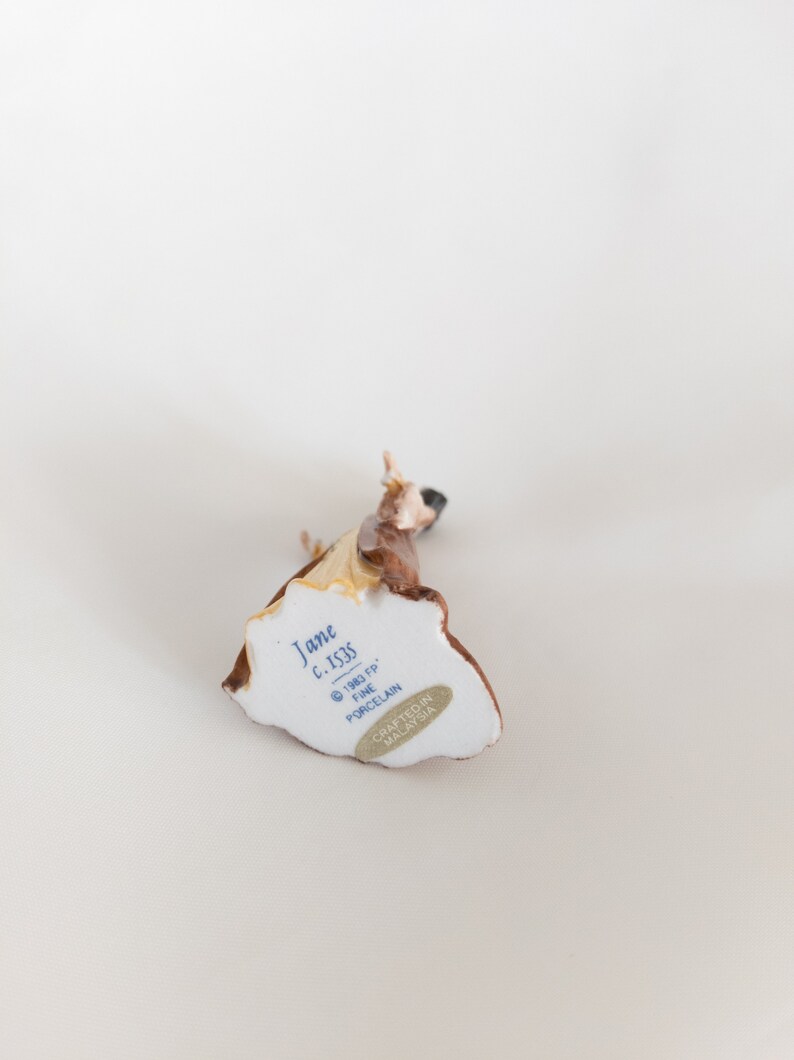 Franklin Mint Vintage 1983 Miniature Figurine Circa 1535 \u201cJane\u201d Ladies of Fashion