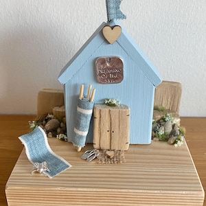 Beach hut ornament