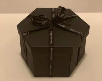 Black Surprise Photo Explosion Gift Box