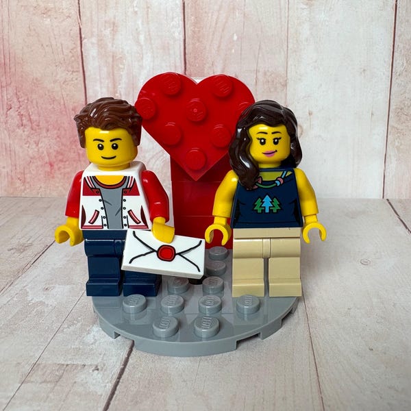 Make your own figure - Personalized Valentine’s Day couple gift made out of LEGO | Anniversary Gift | Birthday gift for him or her