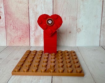 Stand for your mini figures - Personalized Valentine’s Day couple gift made out of LEGO | Anniversary Gift | Birthday gift