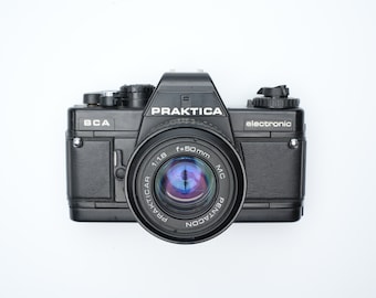 Praktica BCA électronique + 50 mm f2.4 | appareil photo vintage