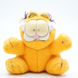 Rare Vintage Garfield Plush | Essential Collectible for Garfield Fans