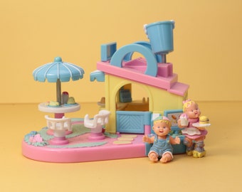 Polly Pocket Mimi and the goo goos Cafe's Restaurant 1994 with figures