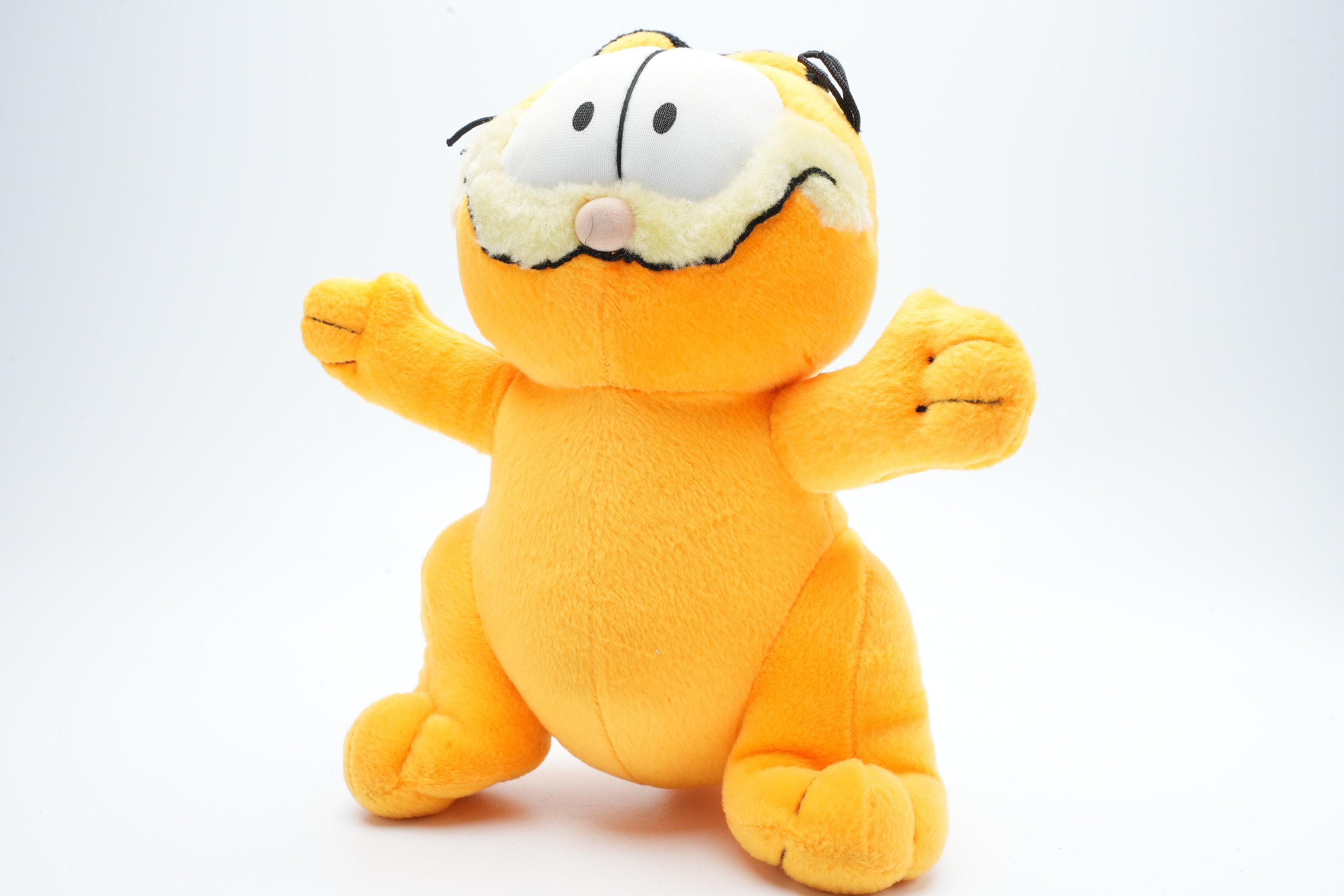 Soft Vintage Garfield Plush | Classic Collectible for Garfield