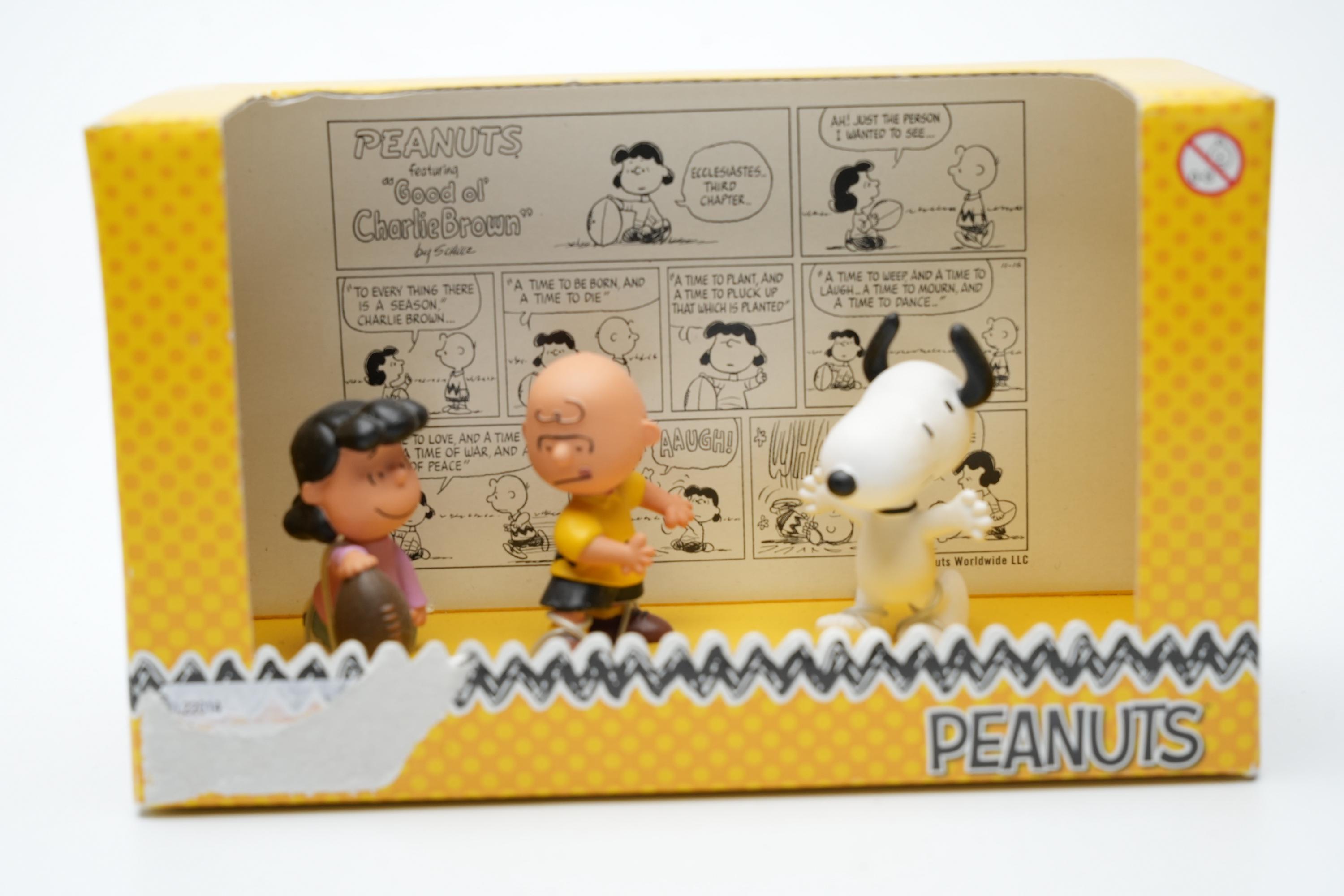 Schleich Peanuts Diorama – Classic Comic Strip Edition – Lucy