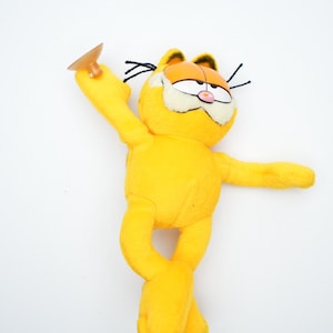 Garfield Plush with Suction Cup – Vintage 1981 by United Feature Syndicate & Paws