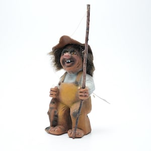 Vintage Nyform Troll #120 – Elderly Man with Walking Stick, Handcrafted Norwegian Collectible