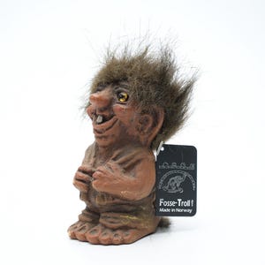 Vintage Nyform Troll #120 – Elderly Man with Walking Stick, Handcrafted Norwegian Collectible